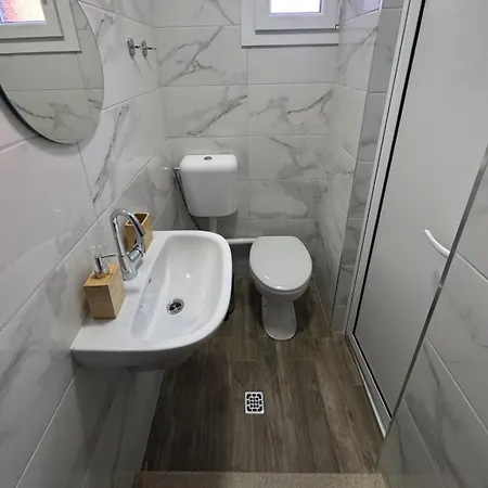 Lora 3* Gabrovo