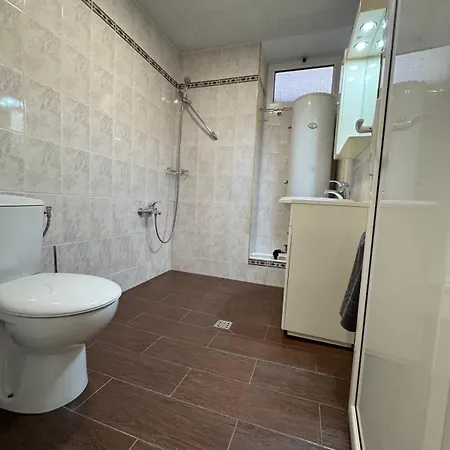Lora 3* Gabrovo