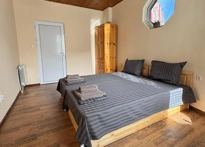 Lora Pensión Gabrovo